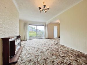 Lounge- click for photo gallery